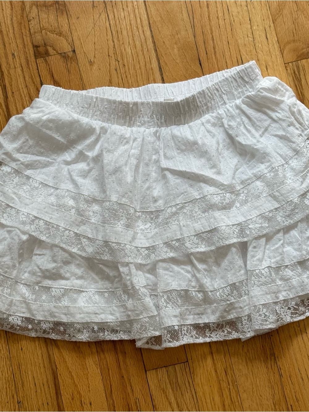 Francesca's Collections White Lace Tiered Mini Skirt